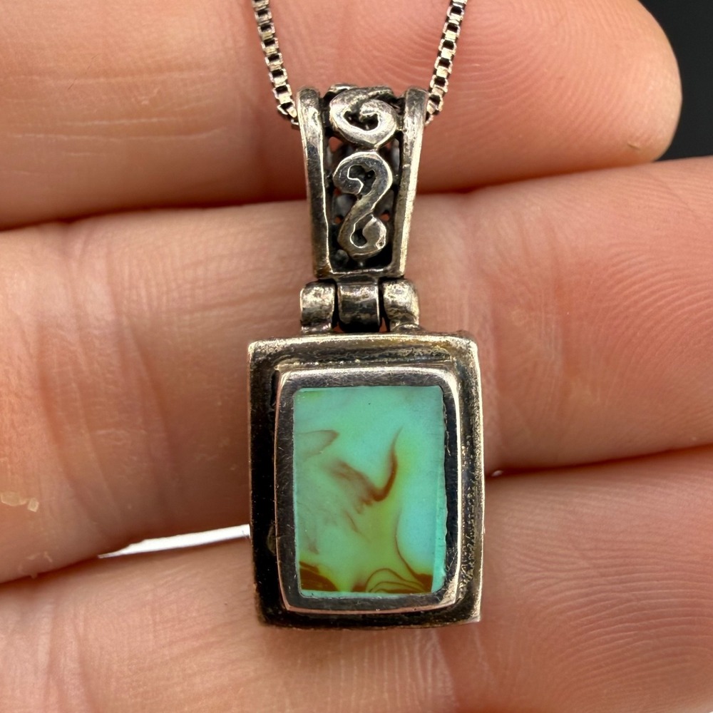 Vintage Estate Necklace Silver Stone Pendant Box Chain Italy 16in
